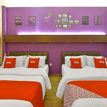 Capital O 90754 Gopeng Inn Ипох Екстериор снимка