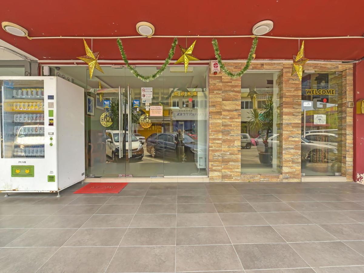 Capital O 90754 Gopeng Inn Ипох Екстериор снимка