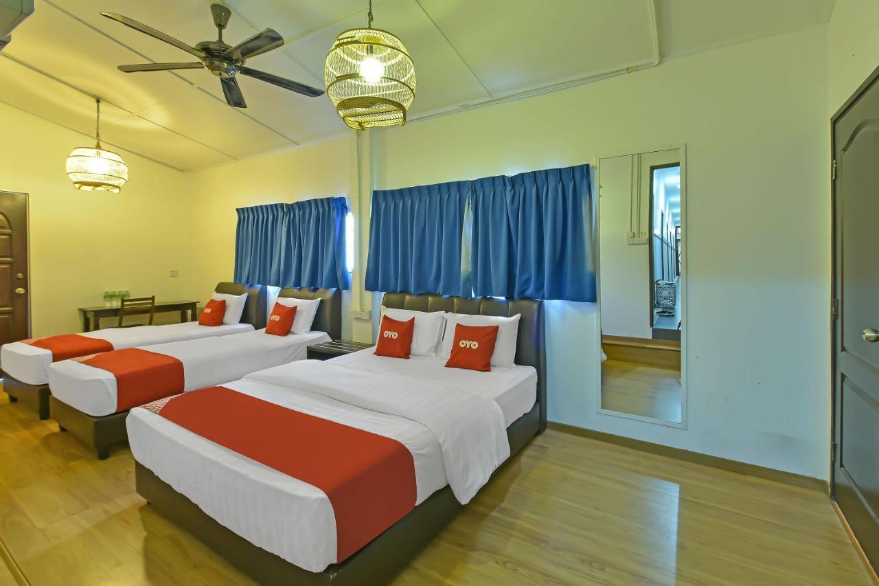 Capital O 90754 Gopeng Inn Ипох Екстериор снимка