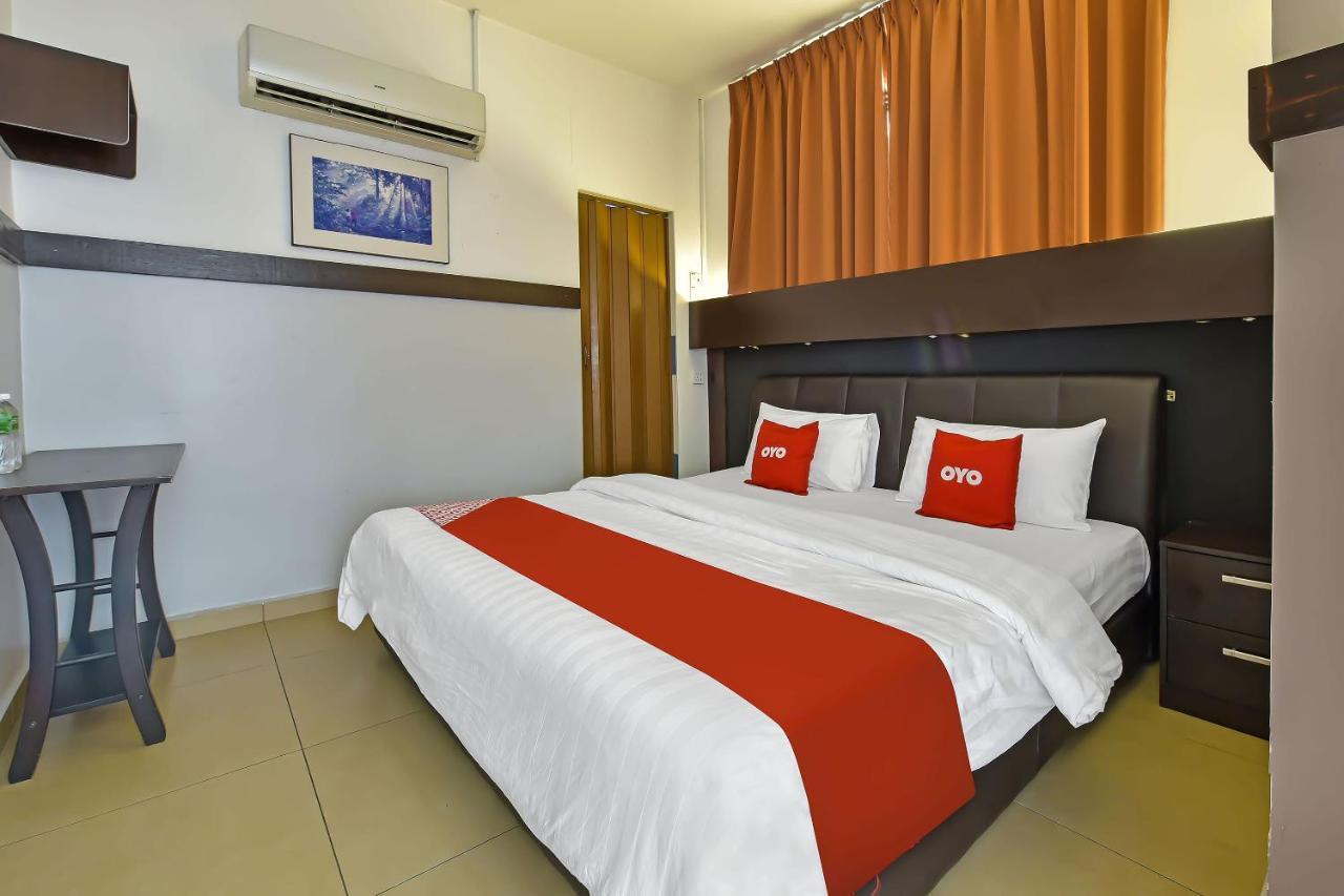 Capital O 90754 Gopeng Inn Ипох Екстериор снимка