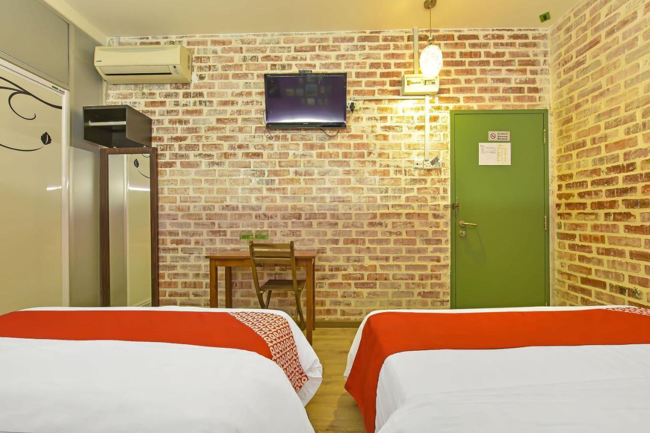 Capital O 90754 Gopeng Inn Ипох Екстериор снимка