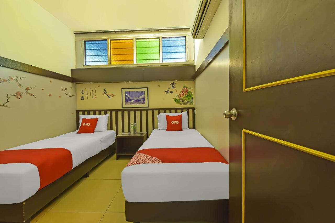 Capital O 90754 Gopeng Inn Ипох Екстериор снимка