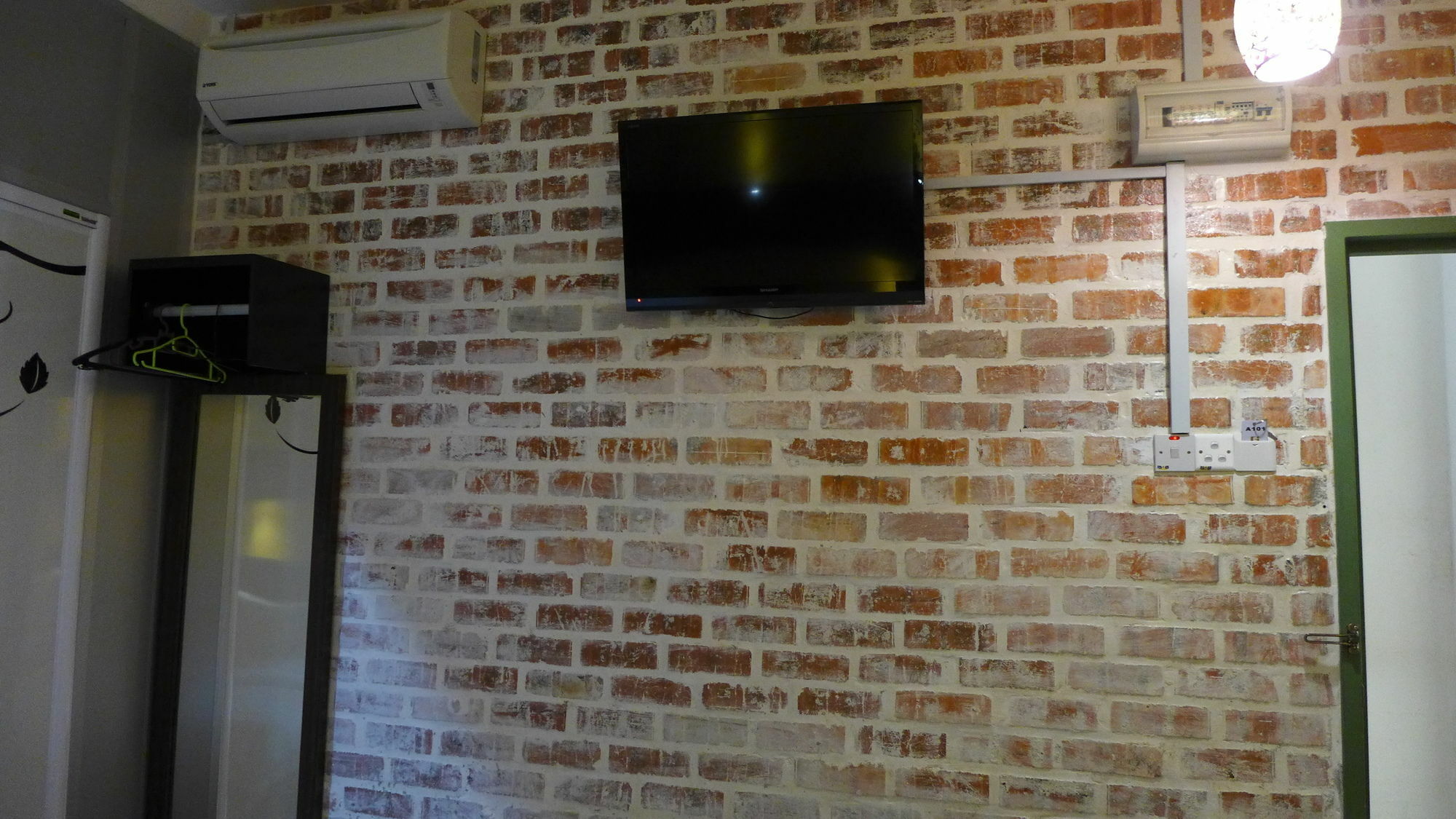 Capital O 90754 Gopeng Inn Ипох Екстериор снимка